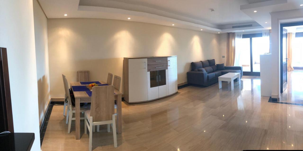 Bahia De La Plata Apartment Estepona Exterior photo
